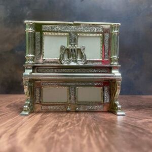 Vintage 1950s Plastic Upright Piano Salt & Pepper Shaker Set – Davis Products